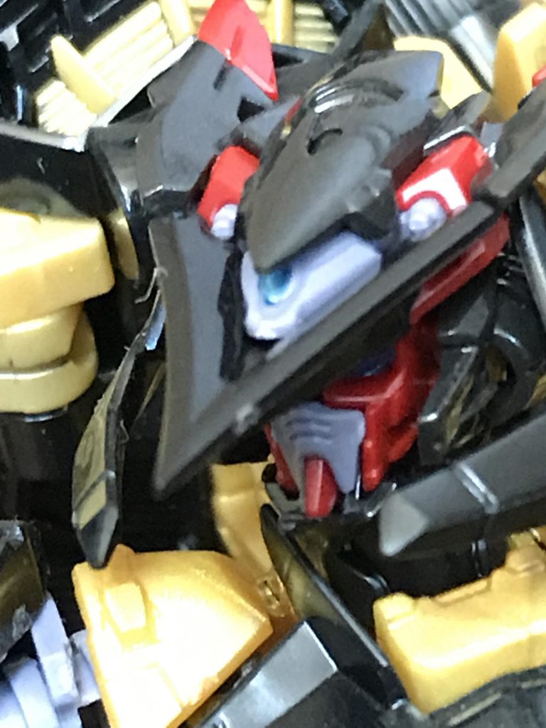 シールは使わないと決め、メインカメラはガンダムマーカーにて