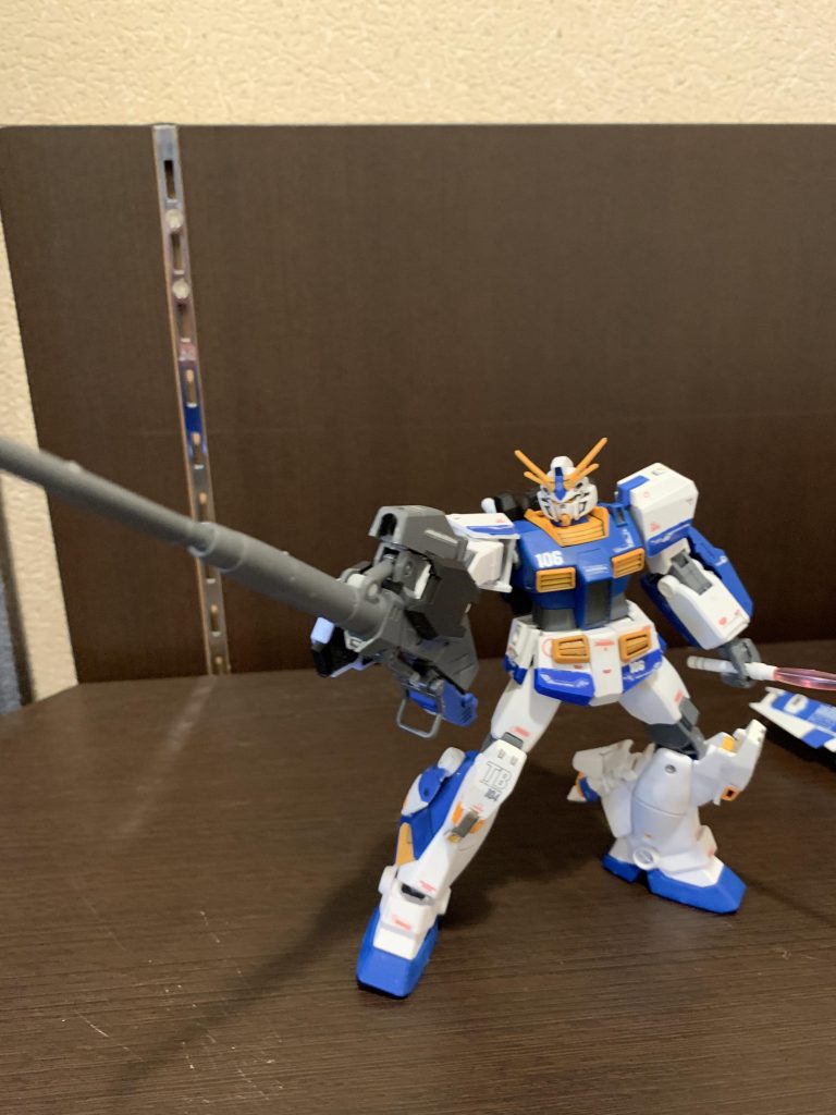 今回は可動域がダメダメだったアレックスをジムIIをベースとして作りました。