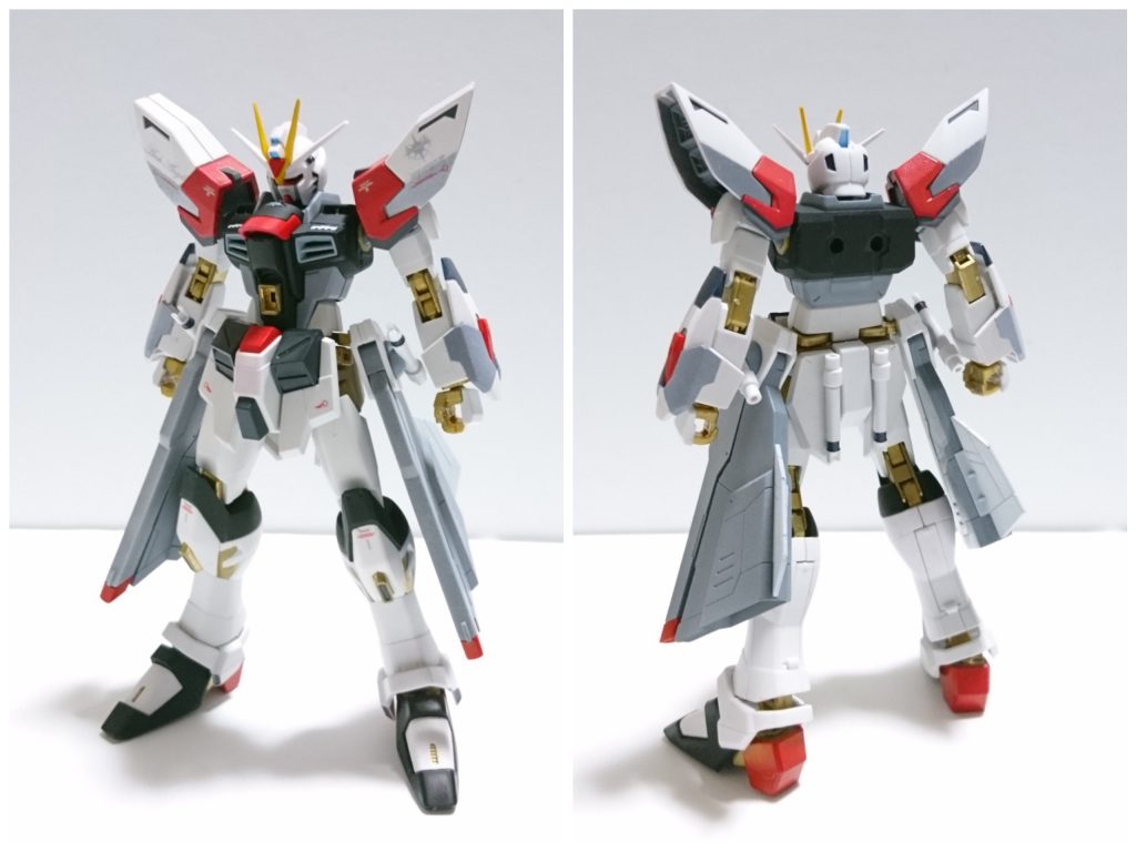 [本体塗装]
アークエンジェルのカラーリングを意識し、赤、黒、グレー、白で塗り分けました。