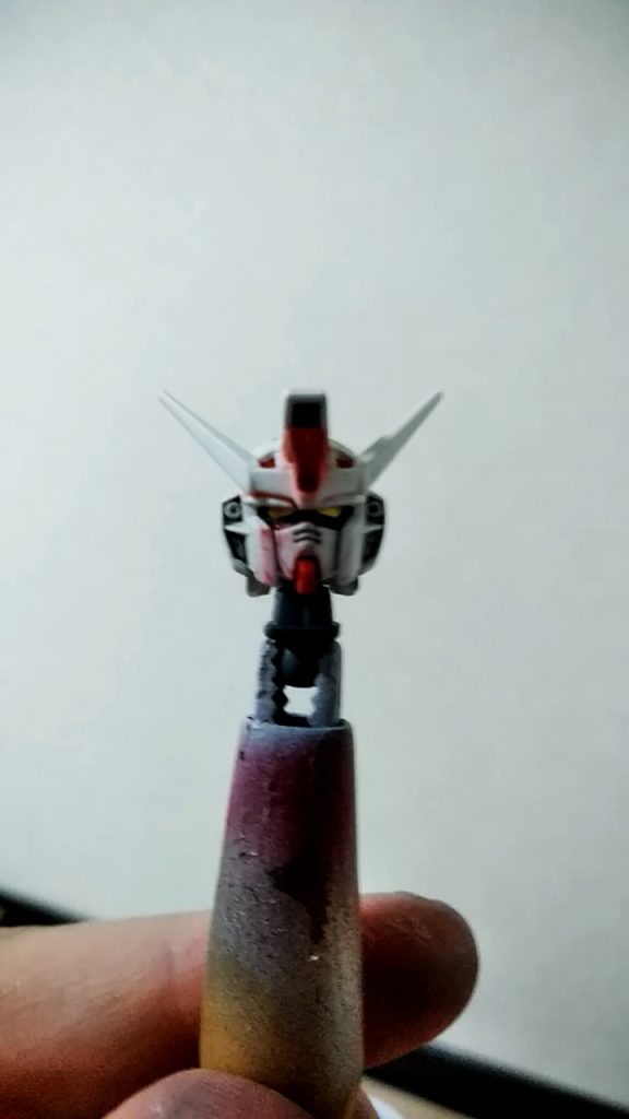 突然のスプレー暴発で滲んでしまいました………
そこでビット頭に交換。