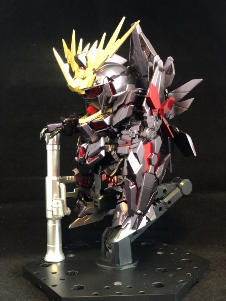 そして最初にものせましたが、完成した作品がこちらです!✨武器はあえてもたずにこの様な形で置きました😆
わたし的にかっこいい作品が出来たんじゃないかなって思ってます☺️初めて挑戦するものばかりで失敗も多く戸惑った部分もありましたが、とても楽しく作れたのでよかったです!まだまだ下手くそですがもっと上手く作れるようになりたいなって思います😊
最後まで読んでいただき本当にありがとうございました(❁ᴗ͈ˬᴗ͈)