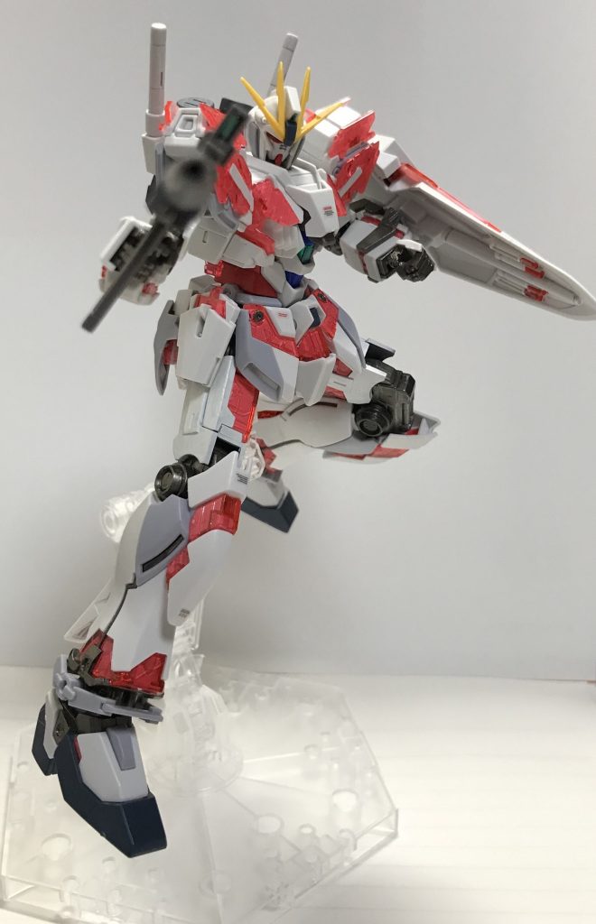 ビームライフル構え。