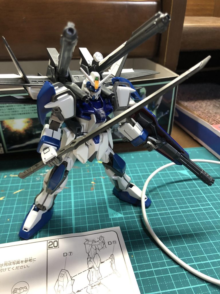 基本形態でバランス重視のIWSP装備。この装備では実弾兵器を多く装備しており、武装数も一番多い。