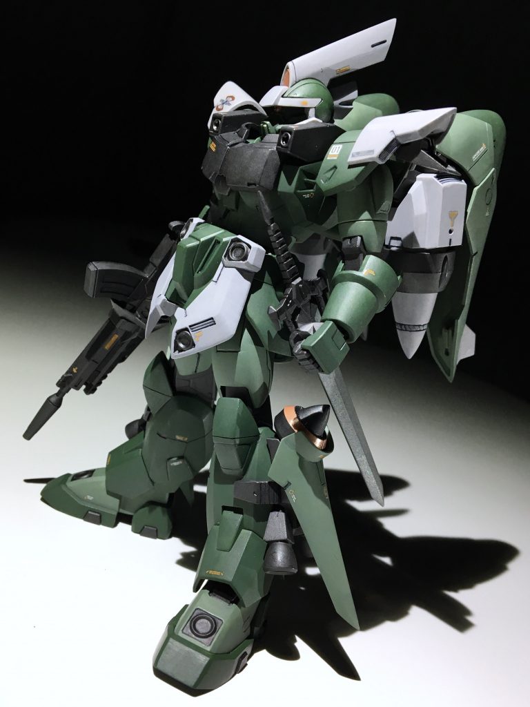 関節のタイミングを変えてプロポーションいじってます。