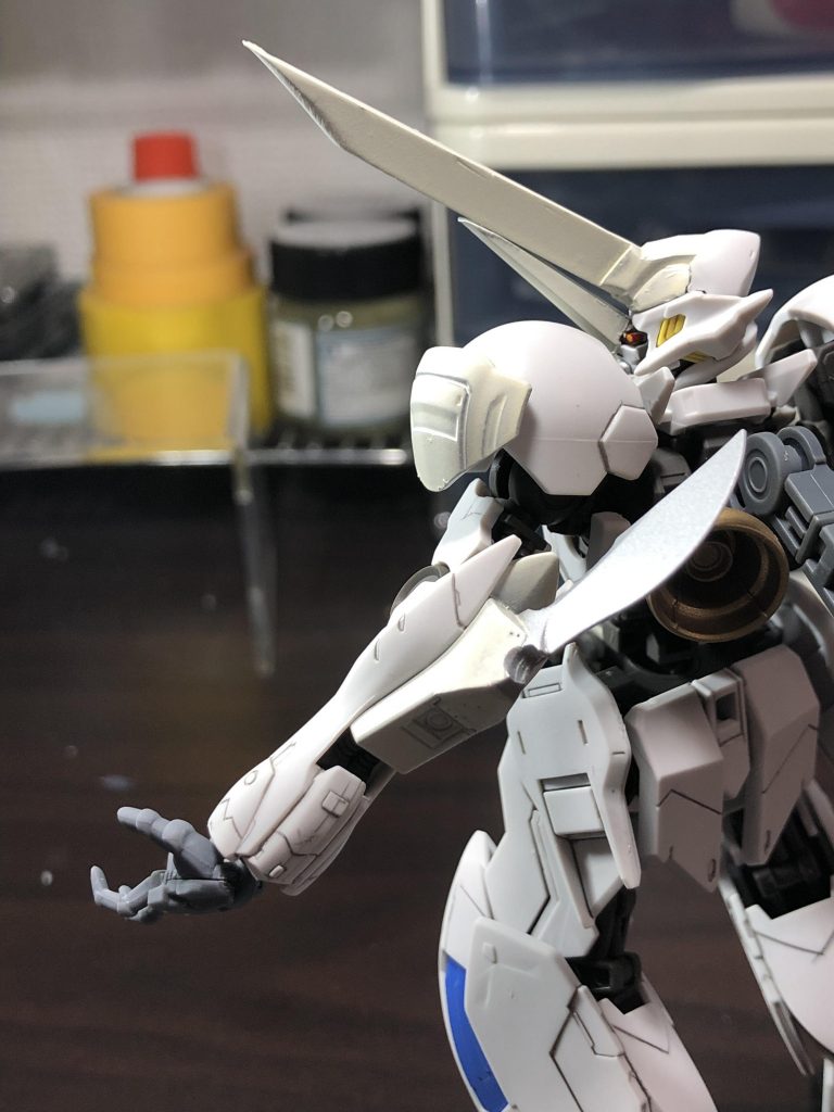 白の聖騎人–3枚目/制作者：多趣味の生き甲斐