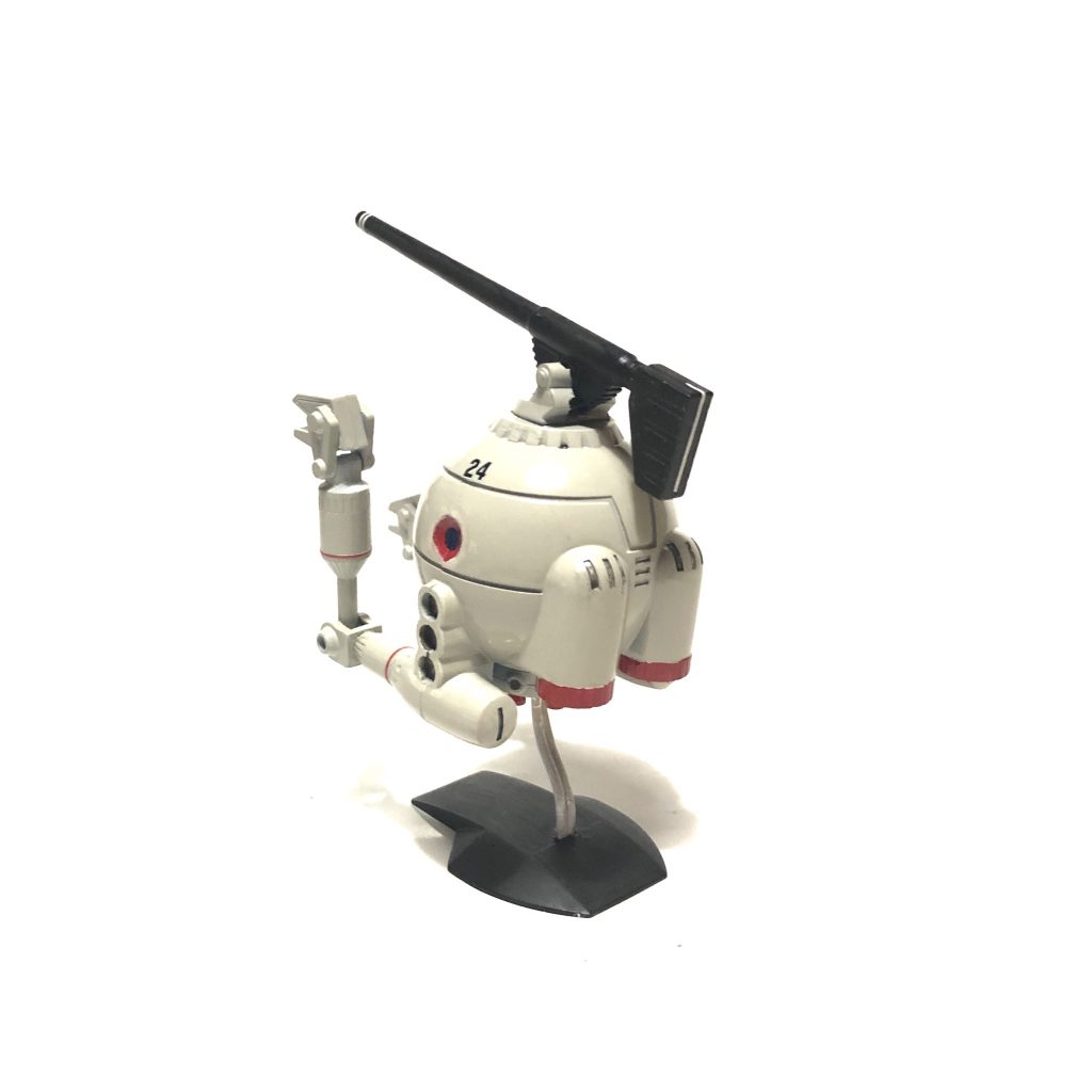 うしろ
 
ボール最大の欠点はまったく機動力を感じさせないバーニア等のデザインかと。
 
よく見たらレイアウトはビグロとたいして変わらない気が…
 
いや、やっぱ丸いのがいけないな。