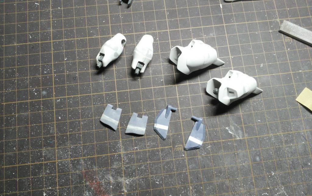 太もも7ｍｍ　すね3ｍｍ　腰アーマー2ｍｍ　他　首と胴を2ｍｍ延長
初めて延長工作してみましたが、もっとシンプルなデザインのものでやってみるべきだったかと後悔しましたｗ