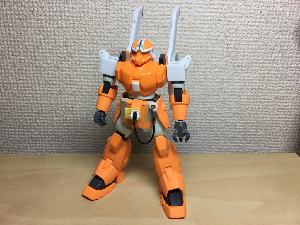 塗装前の状態
モビルジン(ミゲル機)がベースですが、結構そのままです。