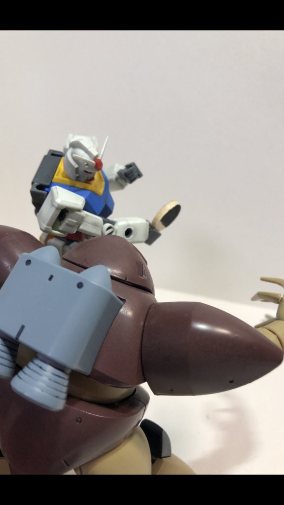 ガンキャノンの危機–4枚目/制作者：石の湯