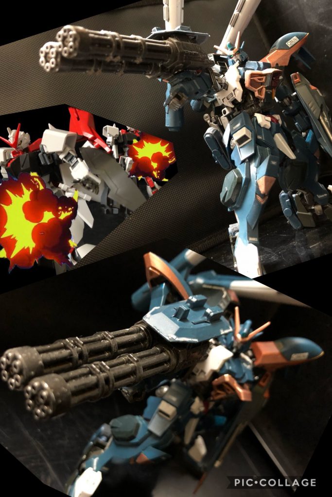 オルガ「寄って来やがったな！まとめてくらいやがれえ！」
oyz「おっと、オリジナル武装のダブルガトリングガンだな。元々のカラミティの装備は全て遠距離対応用、しかも一撃が強力な武装で連射も出来なく、敵に距離を詰められると弱いという欠点があった。そこでのミドルレンジへの対応としての装備という訳でガトリングに変更した訳だ。エネルギーを消費しない実弾と、対PS装甲用のビームを使い分ける複合砲となっている。」
オルガ「撃ちまくってイイんだな！すっげーじゃんか！ハハハハハ、アハハハハハッ！！」
oyz「ちょっ！弾数は確認しろよ〜っ！」