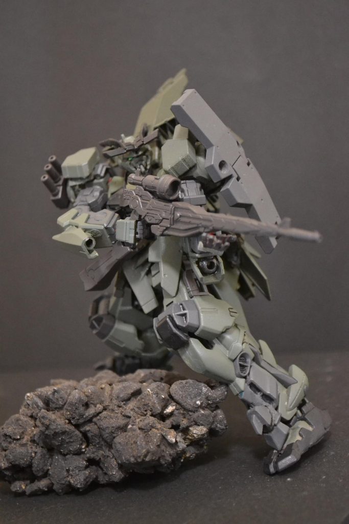 シールドをパージした状態の狙撃体制