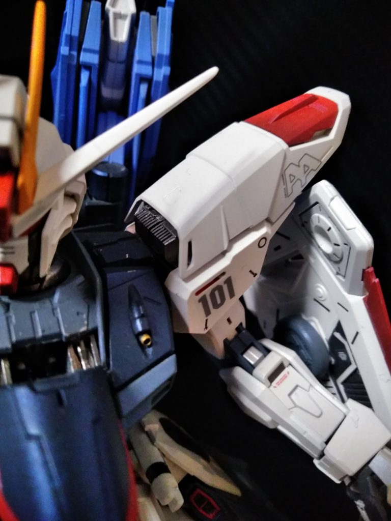 肩部に放熱板を自作