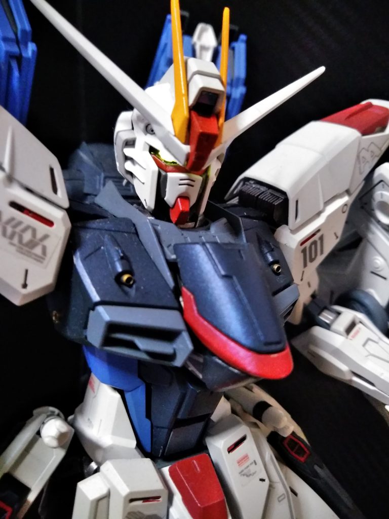 コックピットクローズでツインアイ点灯