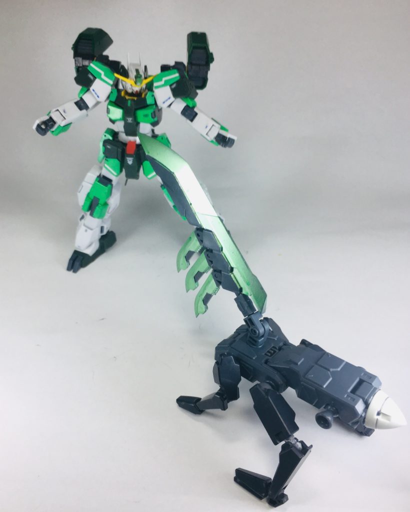 懐いてるけど、突然とびかかれると流石にサバーニャさんも驚きます。