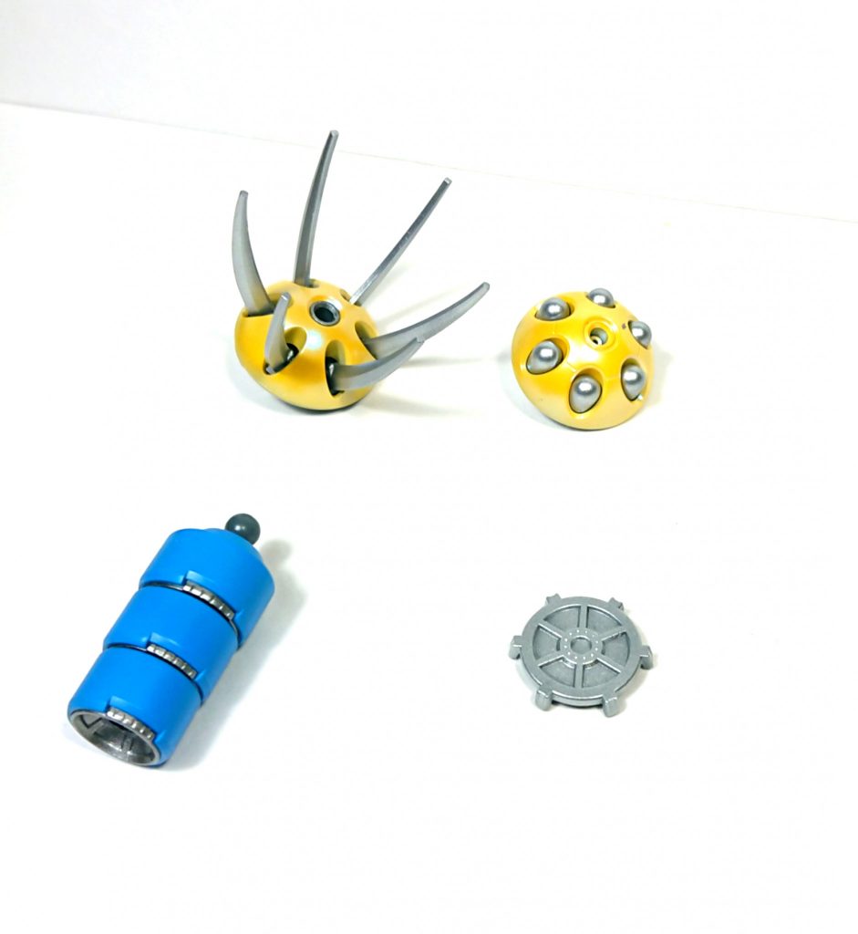 差し替えパーツもしっかり塗装しますた。