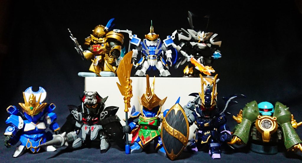 一之剱 張遼ゲルググ二之剱 藏覇ダークハウンド三之剱 郝萌スモー四之剱 曹性クロスボーンX2五之剱 成廉スサノオ六之剱 魏続トールギスII七之剱 宋憲ダハック八之剱 侯成アプサラス呂布隊 八剱将 ここにあり!