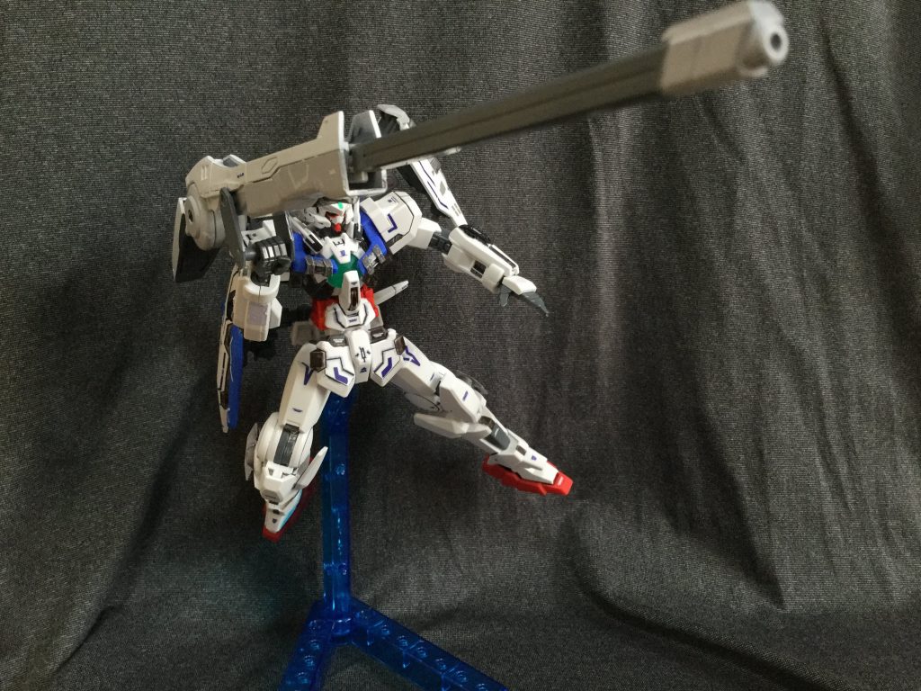 プレバンの商品紹介ページにあるポーズで