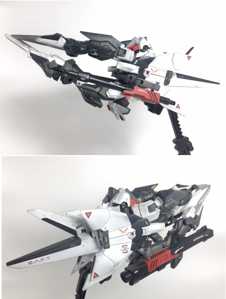 ## MA変形「巡行形態」イージスの最大特徴であるMA変形を採用。ストライクとイージスではフレームが異なる為、組み込み作業は難航したが無事に完了。よってストライクの汎用性を維持しつつ高速移動が可能なMSとなった。