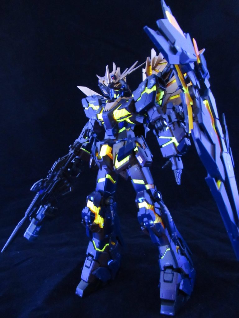 ブラックライト当てたやーつ