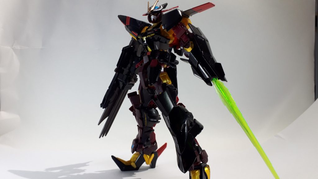 バックパックを外した状態。これが一番かっこよく立てます。