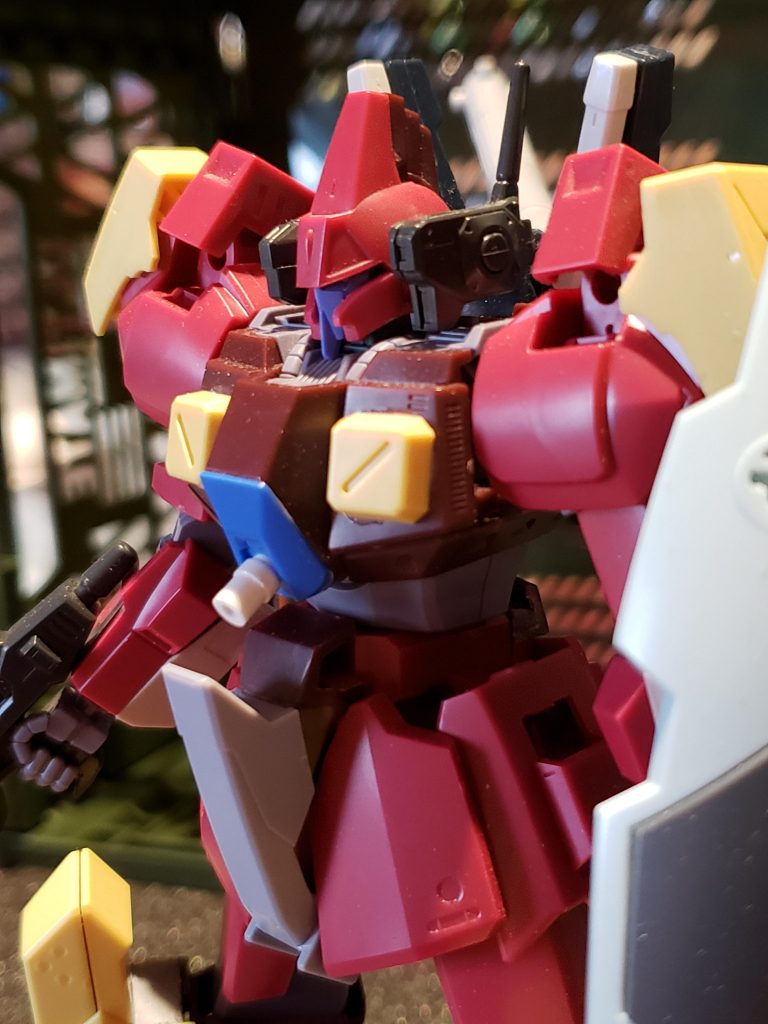 顔のマスクにはメガ式の余剰パーツを使用しました。
長らく閲覧して頂きありがとうございます❗