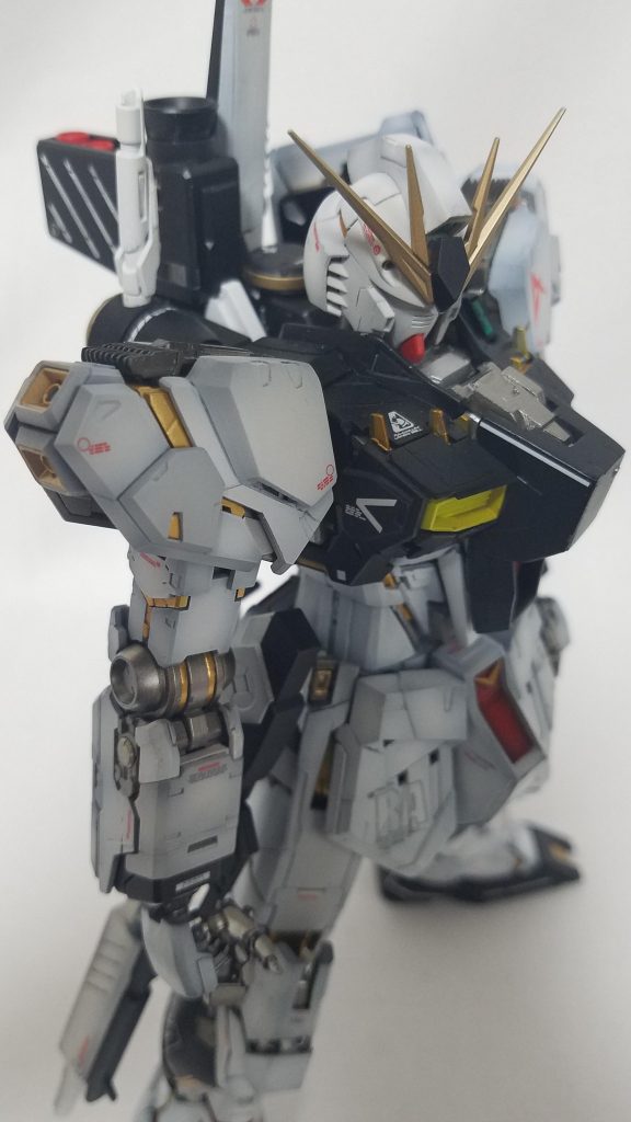 塗装工程は
使用した色は基本色です

黒立ち上げでグラデーションをかけてます

デカール後に
クリアー2回と
最後に艶消しで
整えました