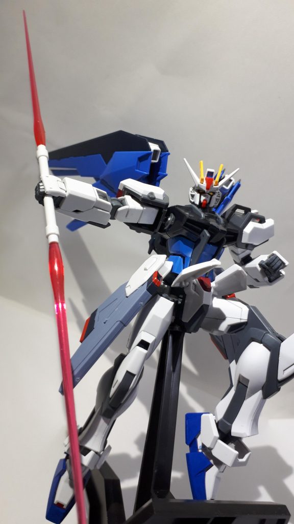 ビームサーベルを連結しての戦いもなんのその。