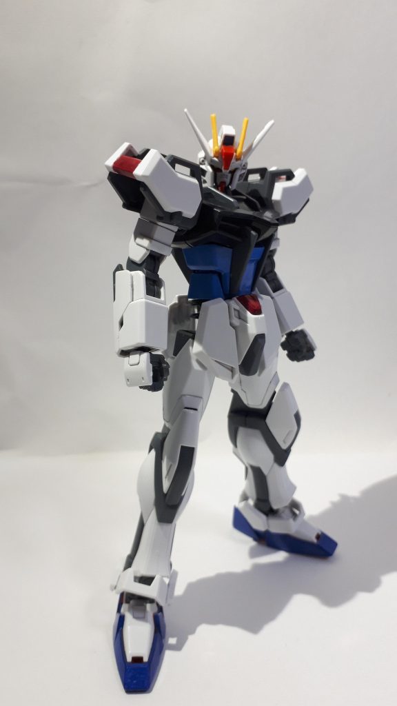 最後に素体の状態。色を変えただけなので、カラーバリエーションな感じでしょうか。