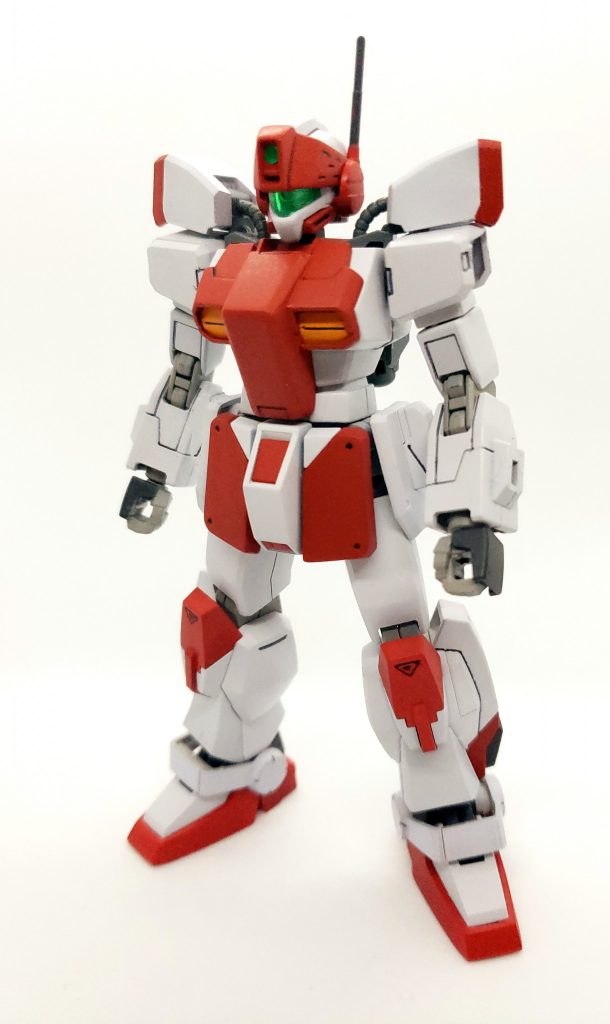 装備なし。使用キットはジムスナイパーⅡ(頭、フロントアーマー、リアアーマー)、アメイジングレッドウォーリア(胴体、肩、バックパック)、ブルーディスティニー3号機(腕、脚)、陸戦ガンダム(つま先)