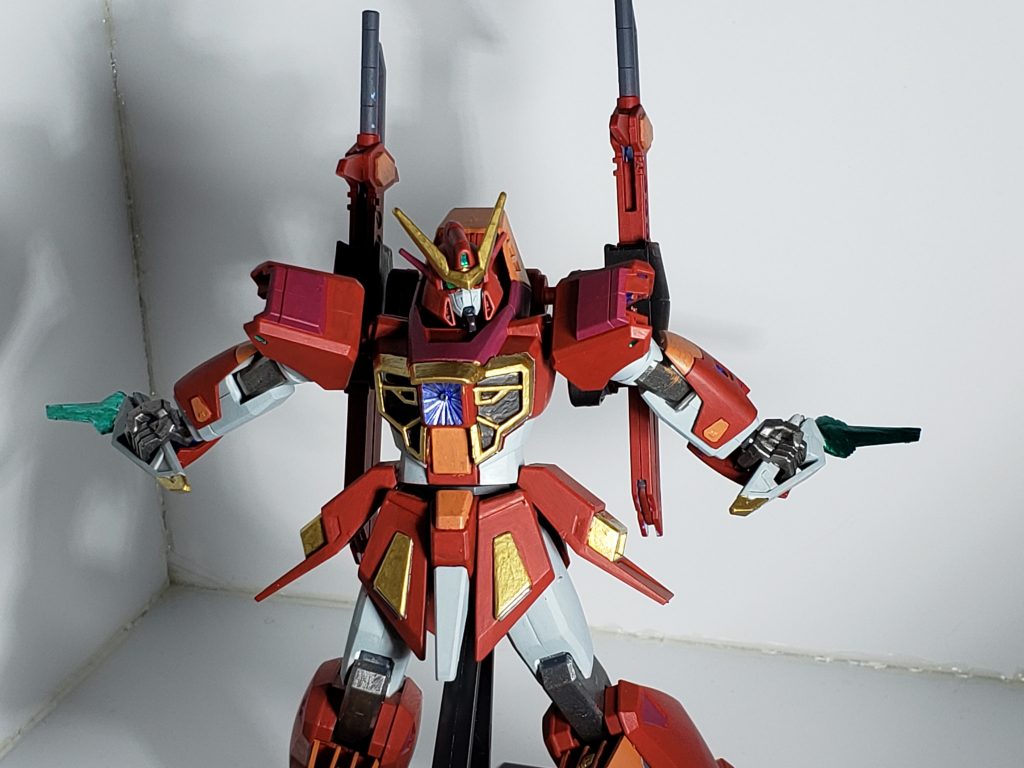 デスティニーと同様のビームブーメラン
きちんと持ち主の所に帰ってくる賢いやつ