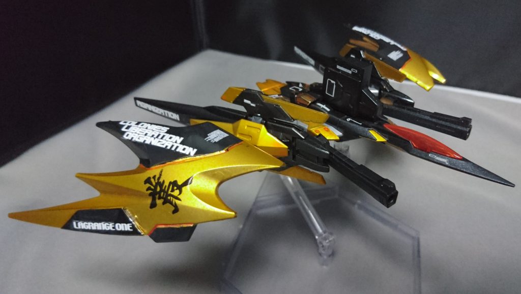 支援機  ウォーブリンガー
ムラクモアカツキガンダムの支援機で、単体でも射撃や突撃を行うことができます！
使用したキットは、
HG 0ライザー
HG ガンダムデスサイズヘル(EW)
HG ガンダムアスタロトリナシメント×2
HG ZⅡ
です。

ここで少しだけアクションシーンを並べて見ます(  ＾∀＾)