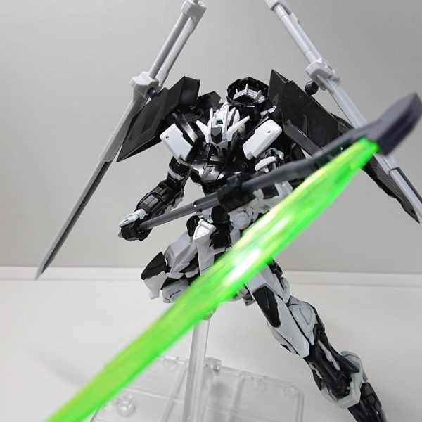 アストレイシュヴァルツフレームデスサイズ