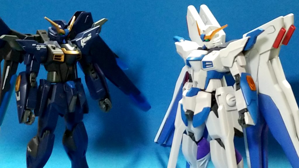 エンプレスと比較。
白と黒で良い感じになっているかと思います。