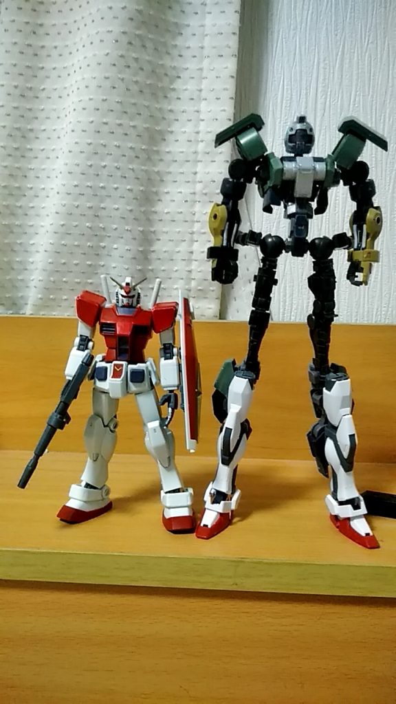 でかいです。
脚部は、ストライク、ゲイレール、ヴァルキュリアフレームを使っています