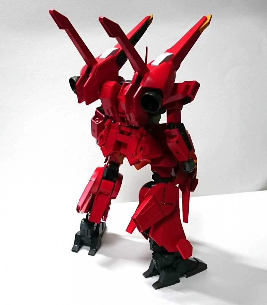 リアビューです。後方スカート部はフライルーのものをそのまま移植しました。流石AOZ系なだけあって情報量が一気に増えた気がします。