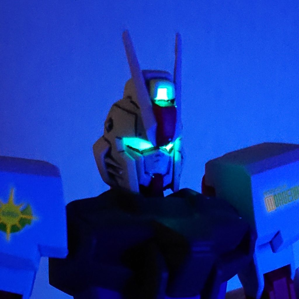 ブラックライトで光りますd('∀'*)