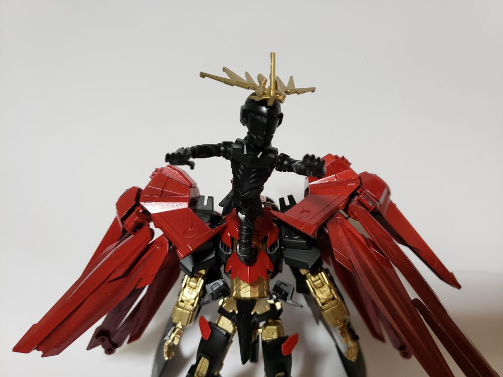 なんとスペシャルギミックとしてガンダムジエンドのイッカクから《バンシィ》を作ってみました。