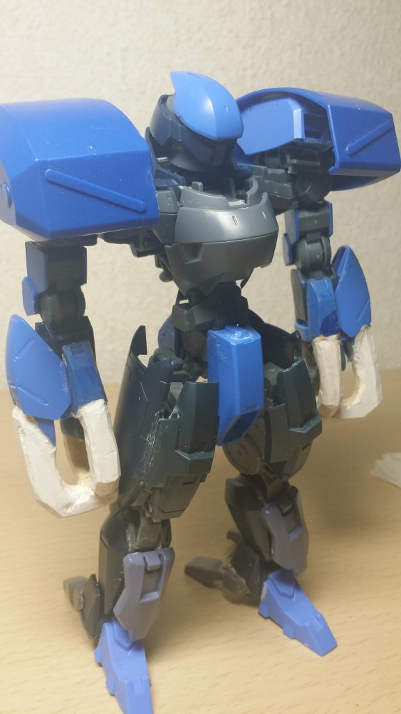 マントを外した状態