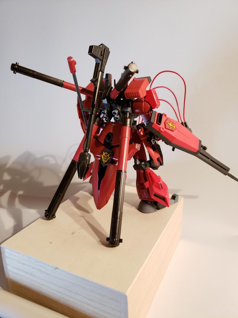 高い戦闘能力を発揮するが、稼働時間の短さとパイロットの負担が大きい事から、2度とその姿になることは無かった。