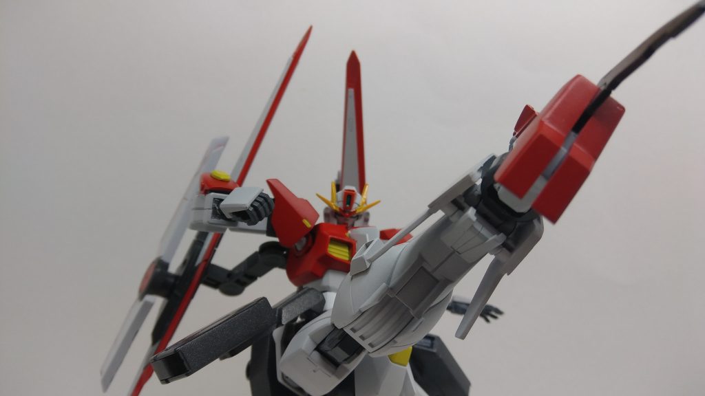 かかとの刃でかかと落としを喰らわせちゃう感じです