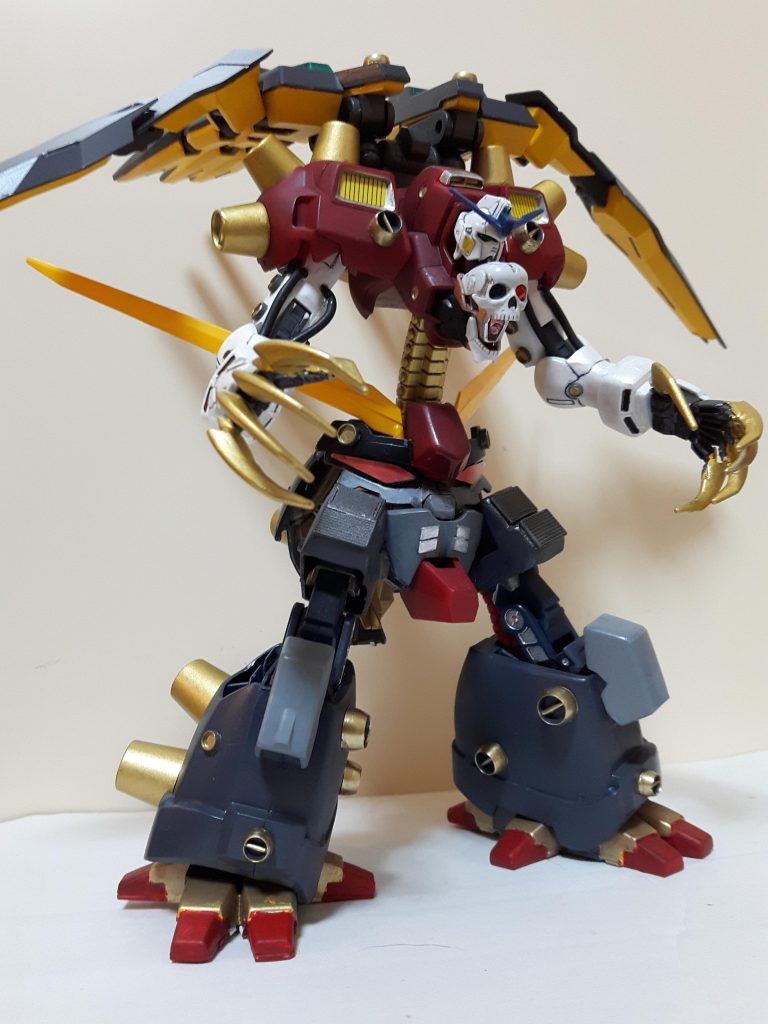 髑髏の口もちゃんと開閉します。