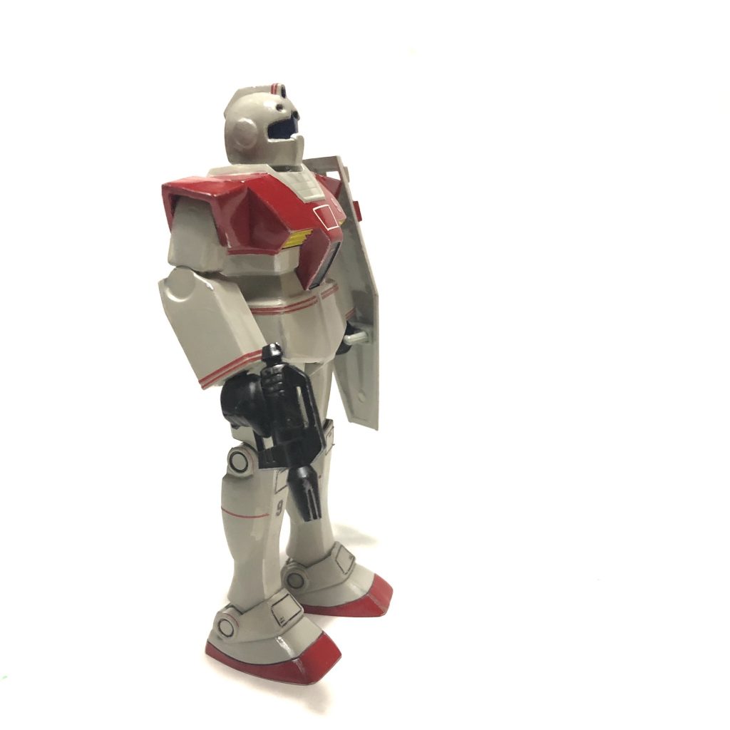 ななめ
ジャブローで生産された物が初期型。
ソロモン攻略戦に投入された物が後期型らしいです。(違いわからん)
 
塗装はリアルタイプ風味にしてみました。
シン少尉ってちょこっとしか登場して無いですけど割とみんな知ってますね。