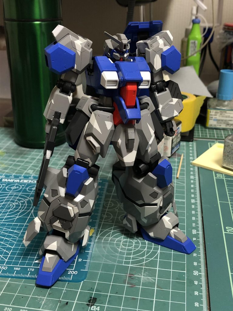 塗装後。デカールを貼る前。こう見るとデカールにかなり助けられてることが分かります（笑）