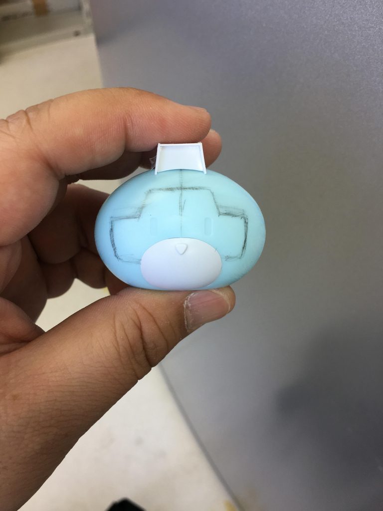 頭頂部はプラ板で。