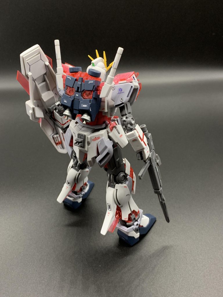 ナラティブガンダム C装備–3枚目/制作者：Woops