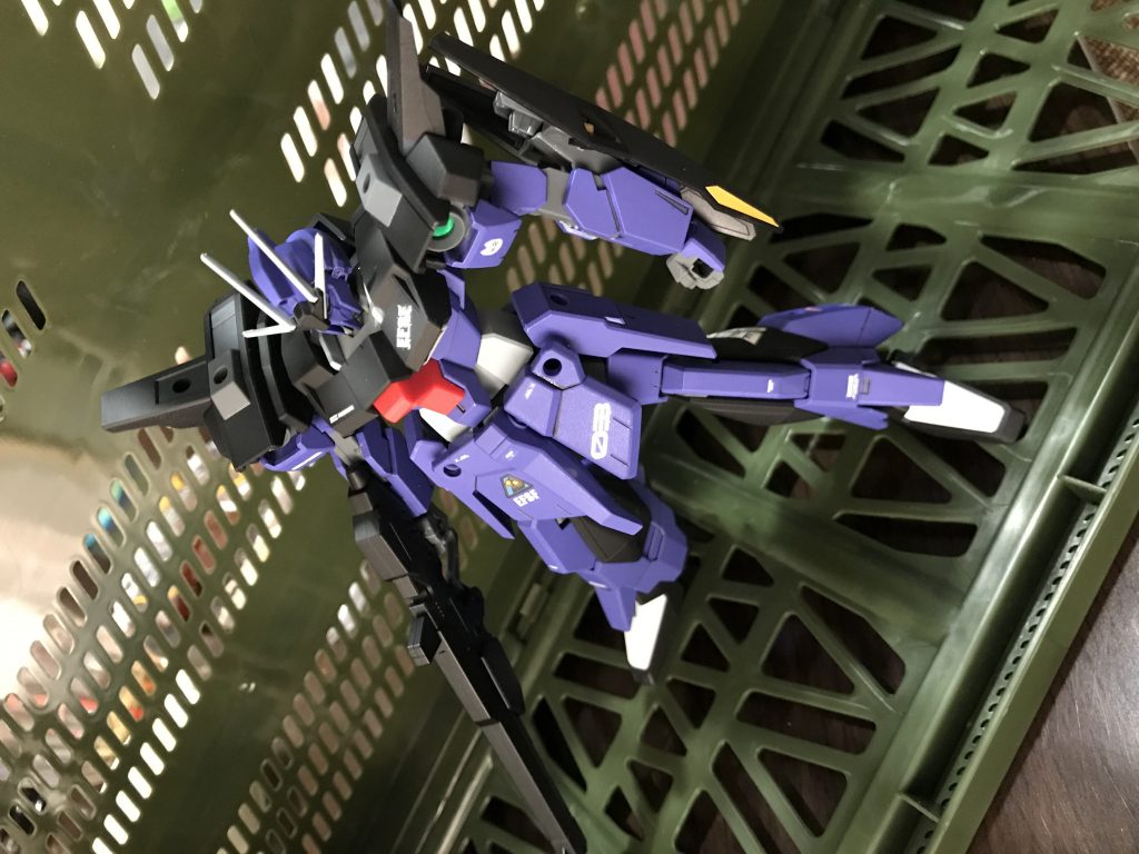 俺専用 ライトニングガンダム–8枚目/制作者：真樹京介