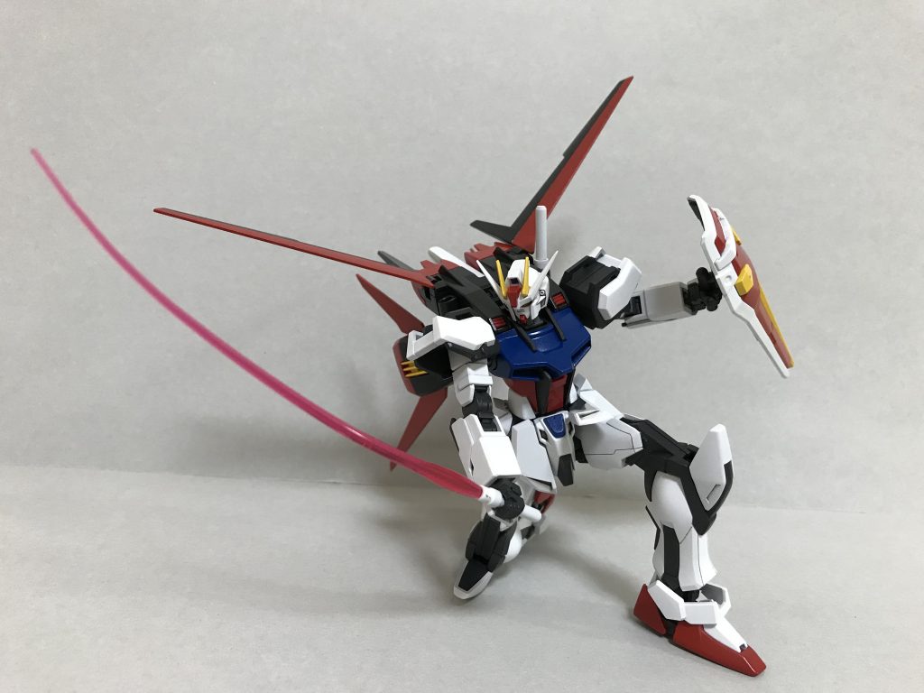 もう5年くらい前のキットですが、可動範囲は広いので動かしてて楽しいです