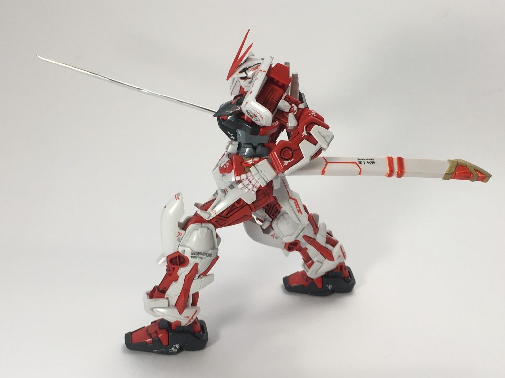 右足を引きながら血振るい