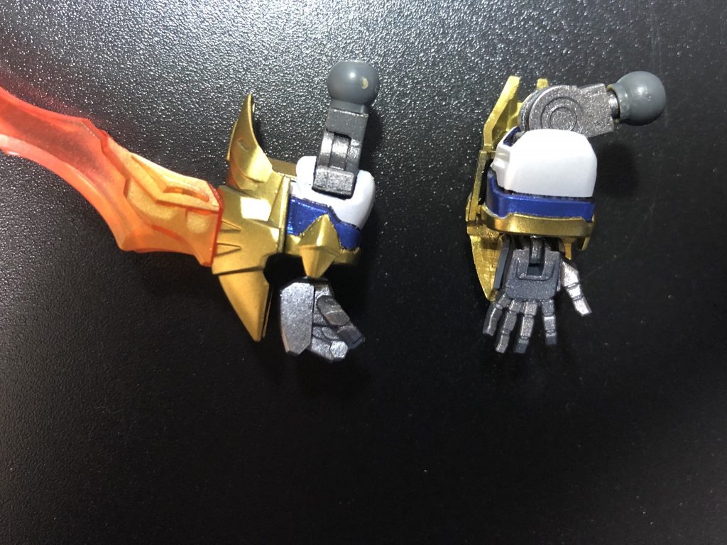 肘はボールデンアームアームズにて関節を追加しています。