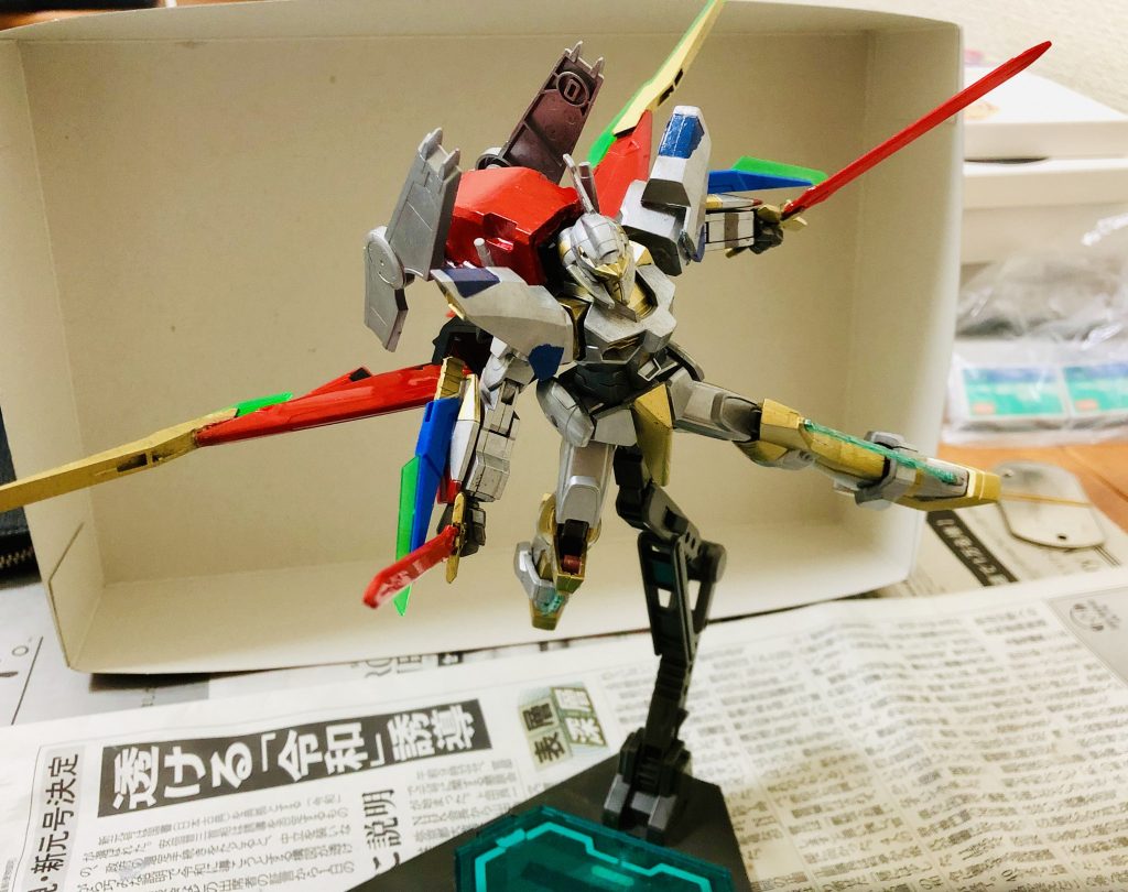 ランスロットの搭乗者枢木スザクが劇中で披露する回し蹴りを再現、威力向上の為にインフィニットジャスティスの両脚をミキシングしグリフォン2ビームブレイドを使用出来るようにしました。